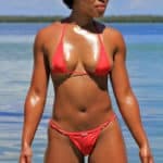 micro-thongs-thong-bikini-hot-pink-4