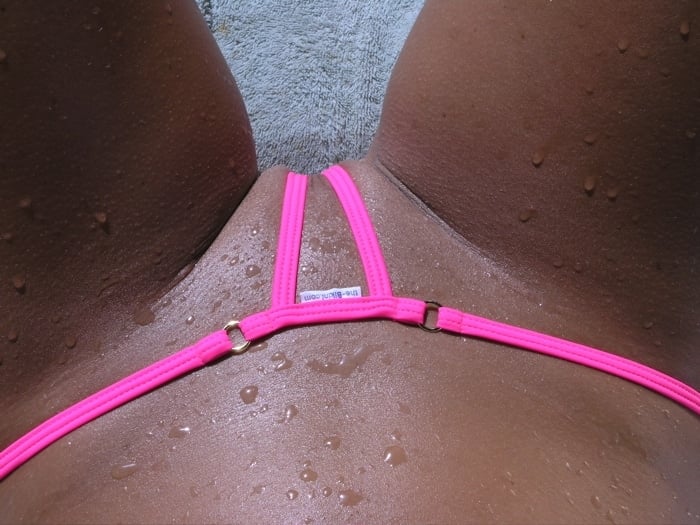 most-extreme-peekaboo-2-string-hot-pink-3