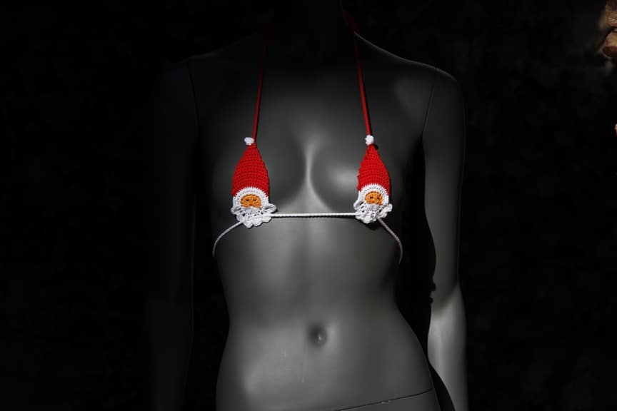 thebikini-themed-crochet-bikini-santa-02