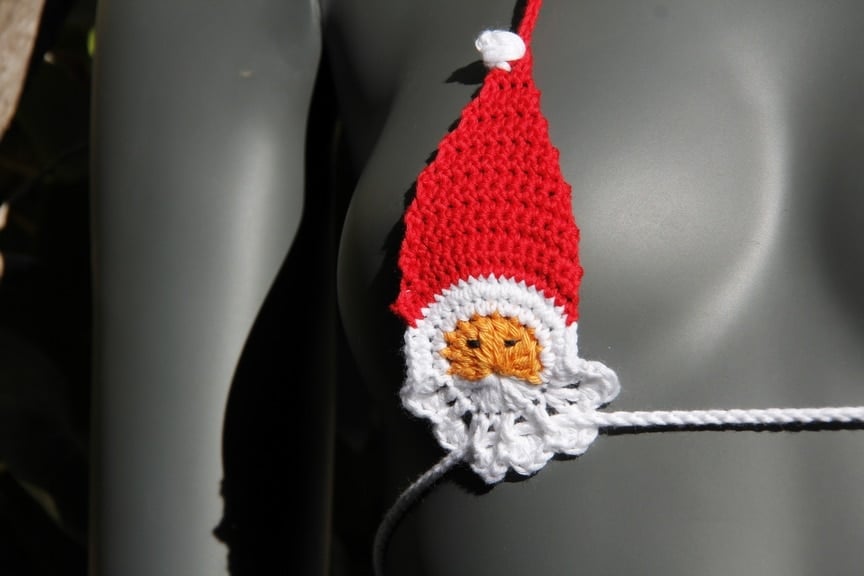 thebikini-themed-crochet-bikini-santa-21